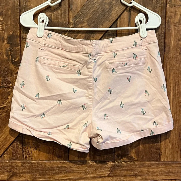 SO pink cactus western women’s size 9 shorts with 3 inch inseam - Picture 2 of 6